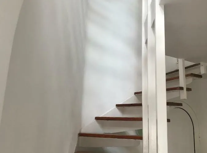 San Rafael Apartment *