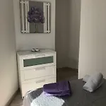 San Rafael Apartment *